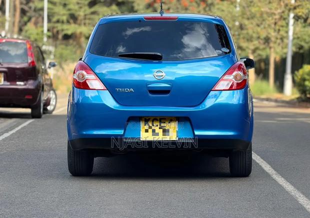 Nissan Tiida 2009 Blue