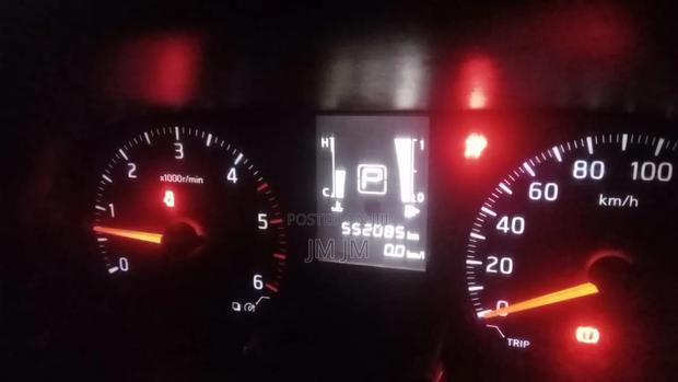 Nissan NV350 2013 Silver