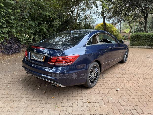 Mercedes-Benz E350 2010 Blue