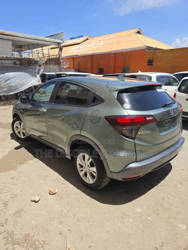 Honda Vezel 2020 Green
