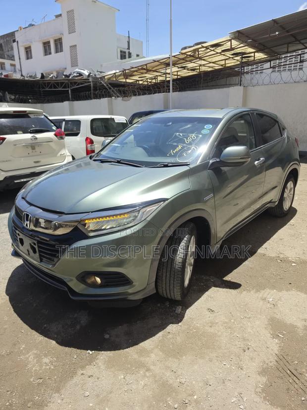 Honda Vezel 2020 Green