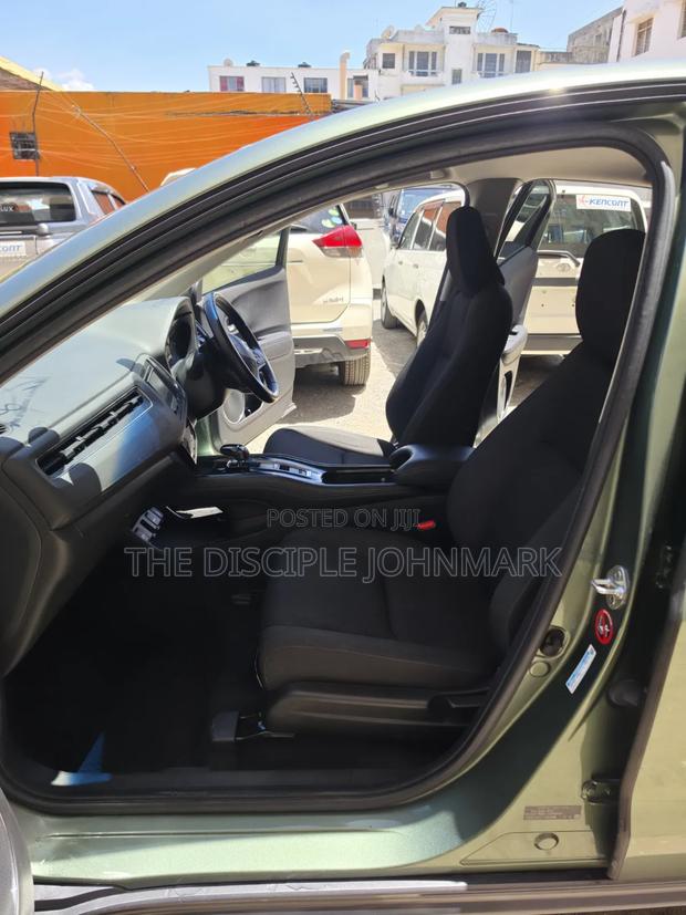 Honda Vezel 2020 Green