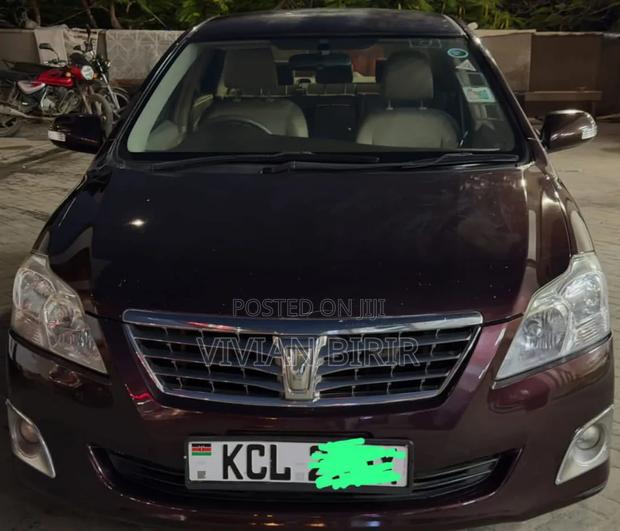 Toyota Premio 2011 Red