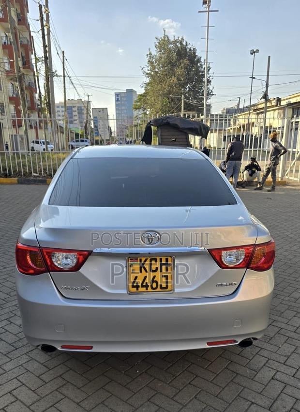 Toyota Mark X 2009 Silver