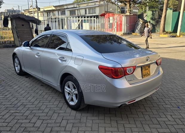 Toyota Mark X 2009 Silver