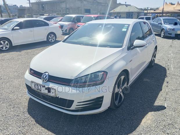 Volkswagen Golf GTI 2015 White