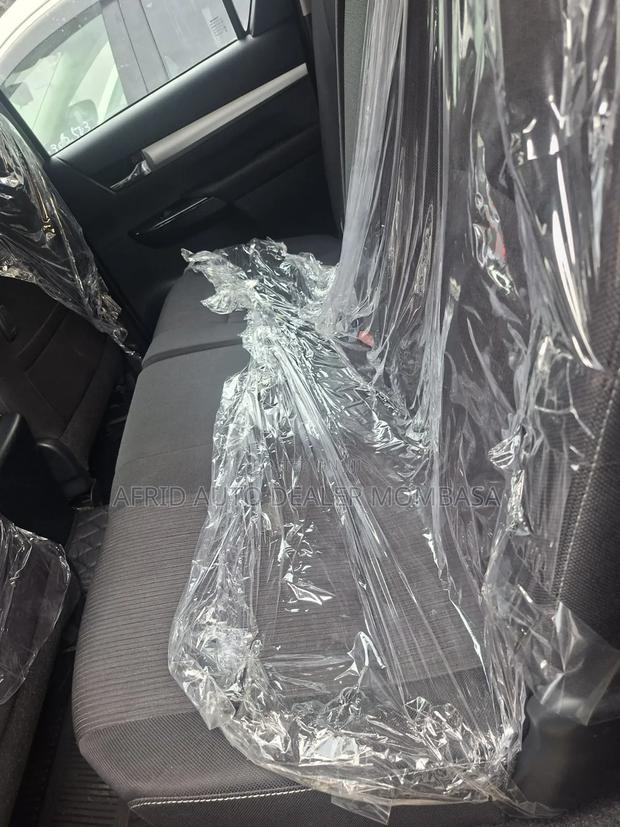 Toyota Hilux 2019 Gray