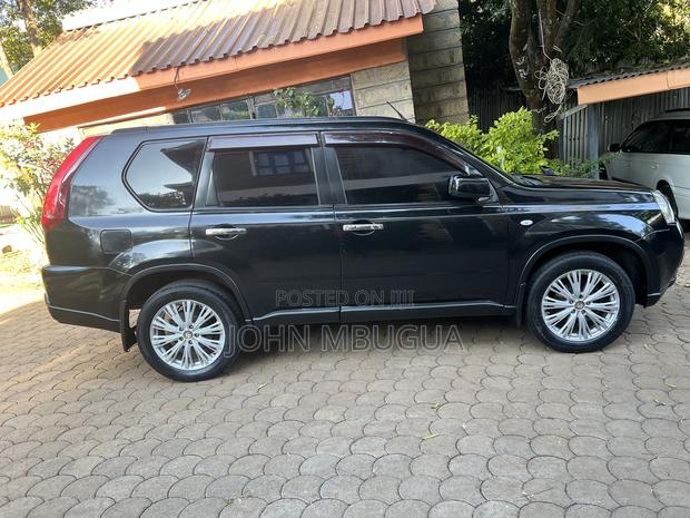 Nissan X-Trail 2011 Black
