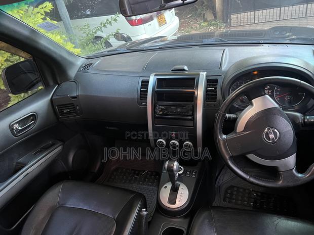 Nissan X-Trail 2011 Black