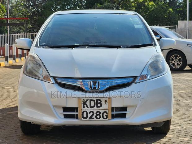 Honda Fit 2013 Pearl