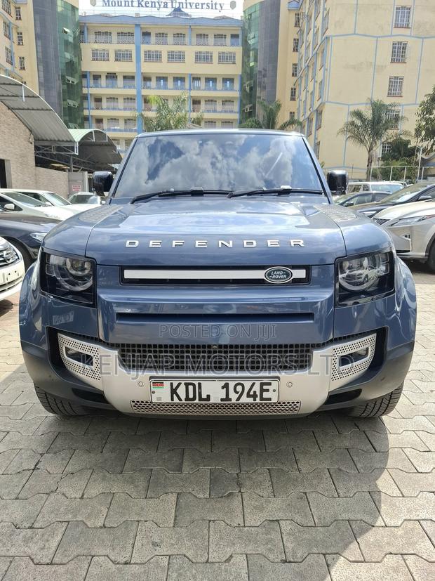 Land Rover Defender 2023 Blue