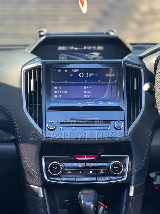 Subaru Forester 2019 Silver
