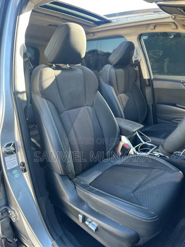 Subaru Forester 2019 Silver