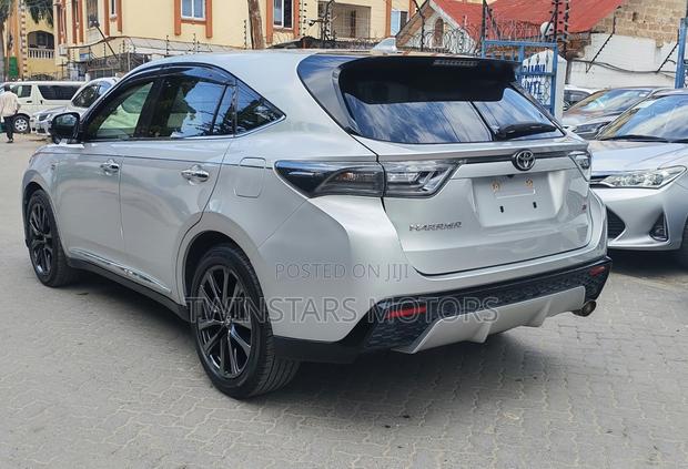 Toyota Harrier 2.0 Turbo GR Sport 2019 Silver