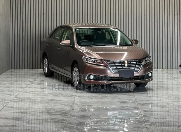 Toyota Premio 1.8 FWD 2019 Ivory