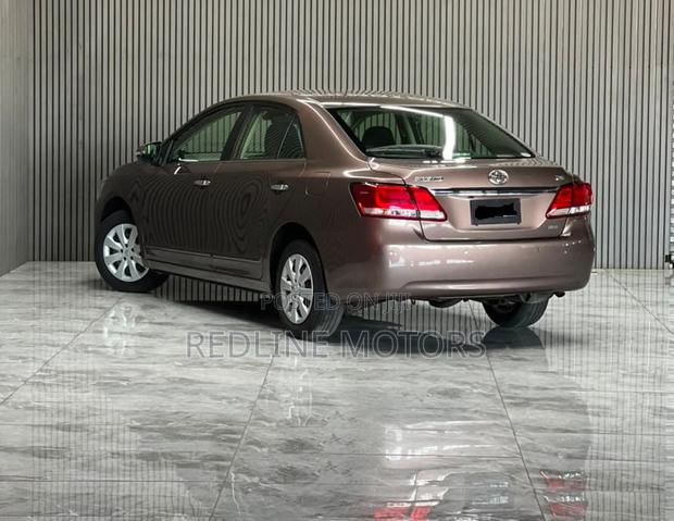 Toyota Premio 1.8 FWD 2019 Ivory