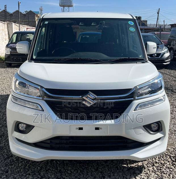Suzuki Solio 2019 White