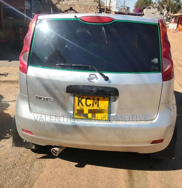 Nissan Note 2011 Silver