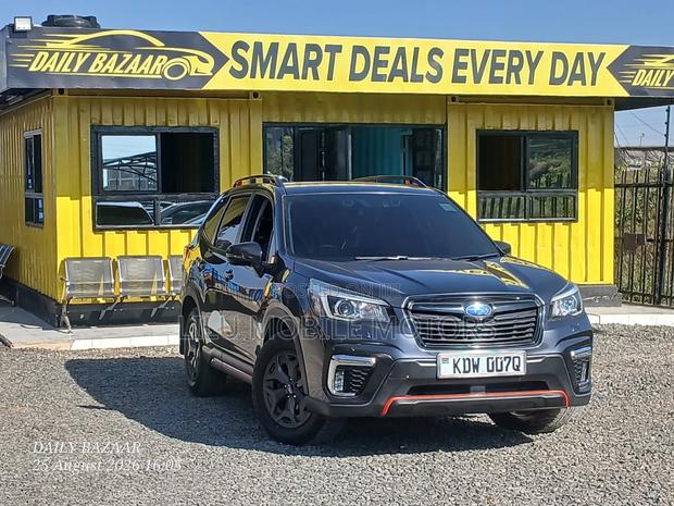 Subaru Forester 2018 Gray