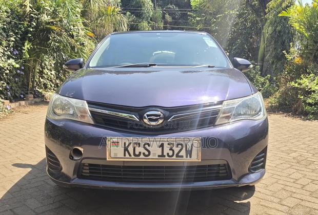 Toyota Corolla Fielder 2013