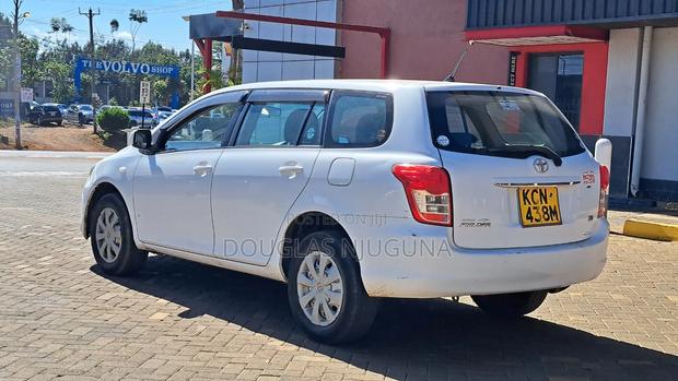Toyota Corolla Fielder 2010 White
