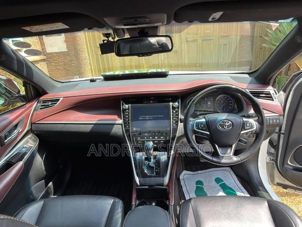 Toyota Harrier 2019 White