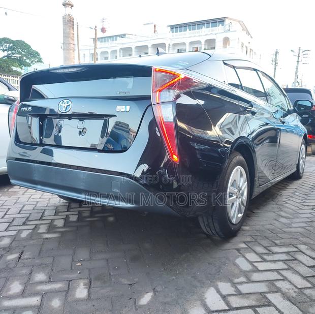 Toyota Prius 2017 Black