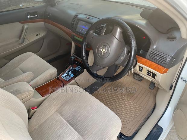 Toyota Corolla 2007 Pearl