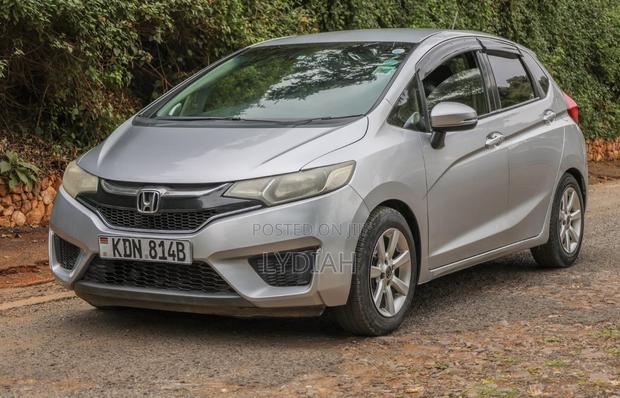 Honda Fit 2016 Silver