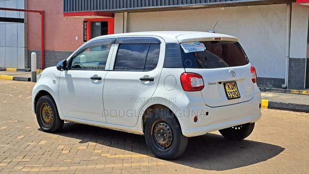 Toyota Passo 2016 White