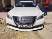 Toyota Crown 2016 White for sale