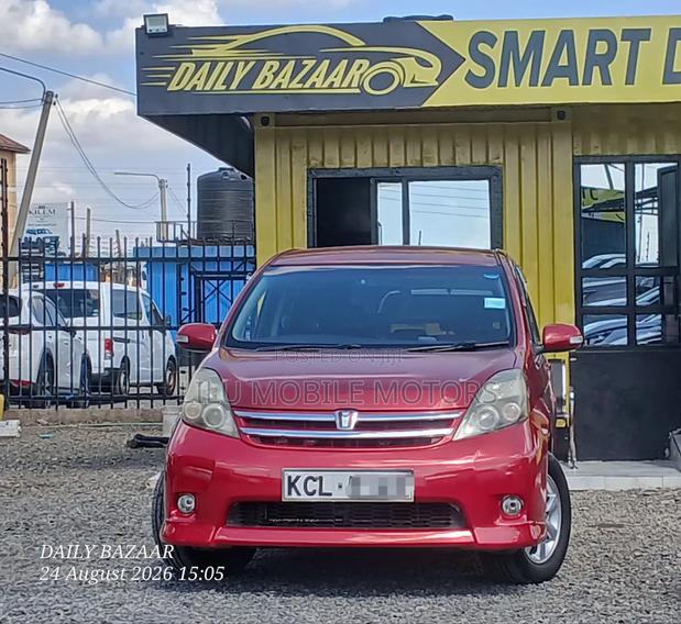 Toyota ISIS 1.8 G 2WD 2010 Red