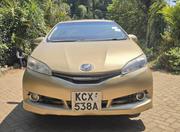 Toyota Wish 2012 Gold for sale