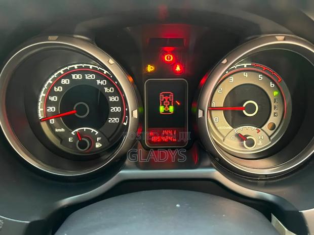Mitsubishi Pajero 2015 Silver