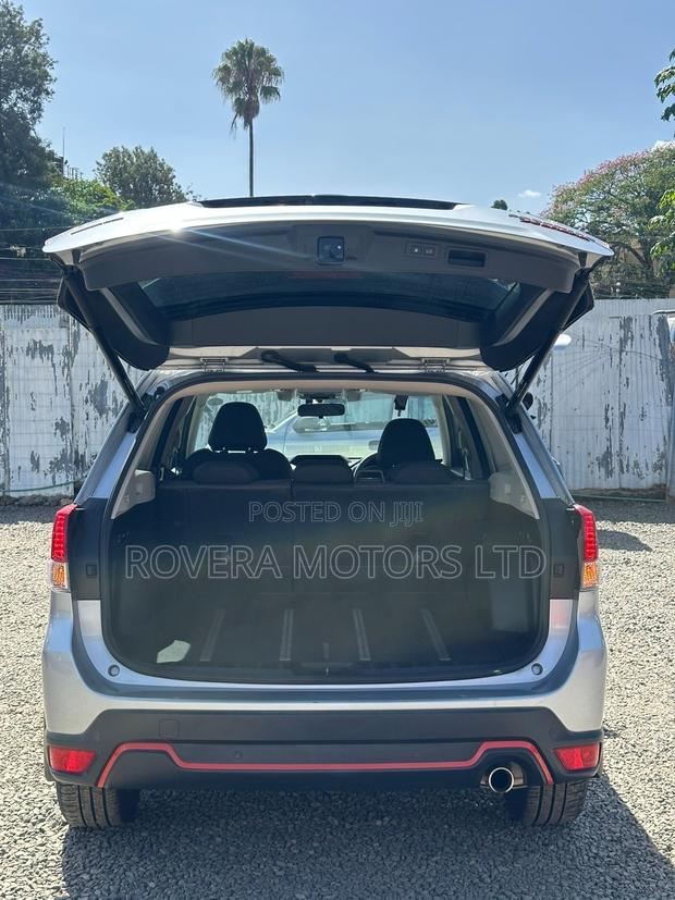 Subaru Forester 2018 Silver
