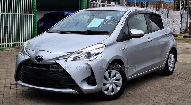 Toyota Vitz 2019 Silver