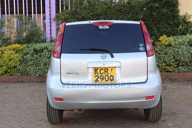 Nissan Note 2011 Silver