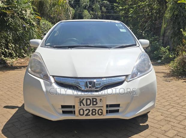 Honda Fit 2013 White