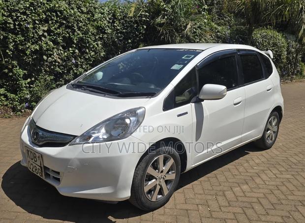 Honda Fit 2013 White