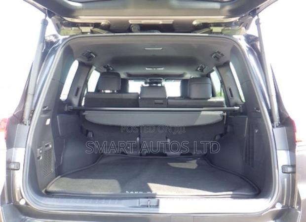Toyota Land Cruiser LC300 2023 Gray