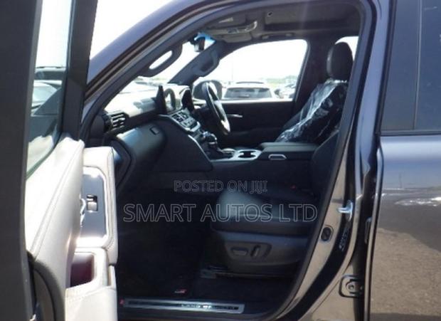 Toyota Land Cruiser LC300 2023 Gray