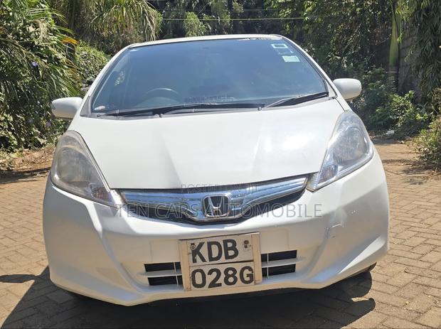 Honda Fit 2013 White