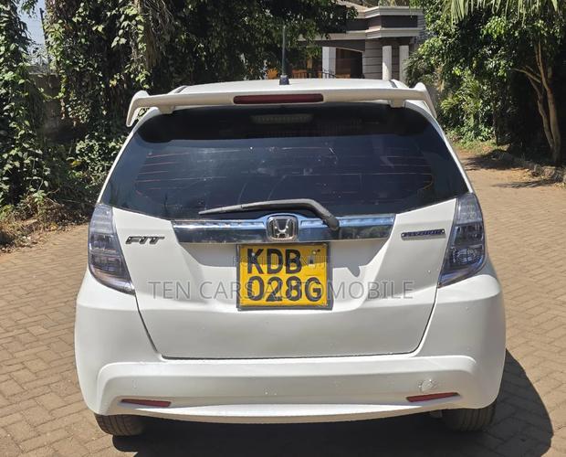 Honda Fit 2013 White