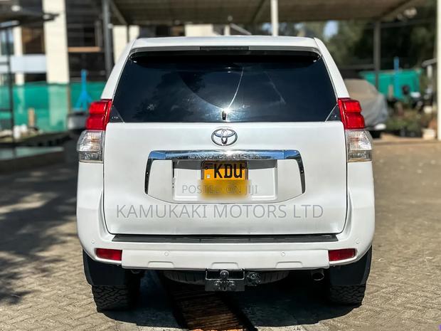 Toyota Land Cruiser Prado 3.0 TD 2012 White