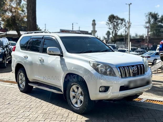 Toyota Land Cruiser Prado 3.0 TD 2012 White