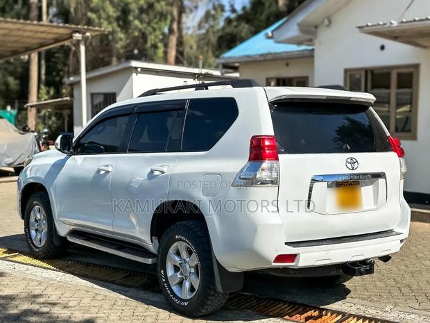 Toyota Land Cruiser Prado 3.0 TD 2012 White