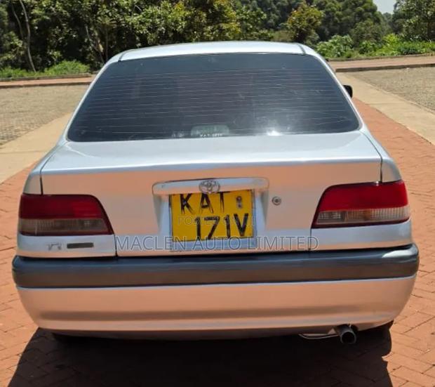 Toyota Carina 1998 Silver