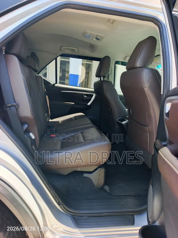 Toyota Fortuner 2019 Silver