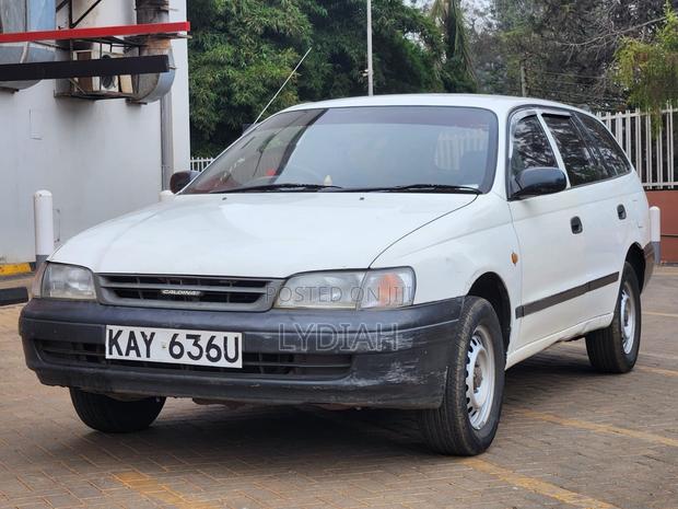 Toyota Caldina 2000 White