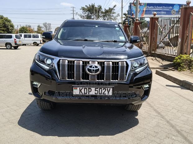Toyota Land Cruiser Prado 2017 Black